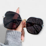 Damskie okulary z gradientowym efektem